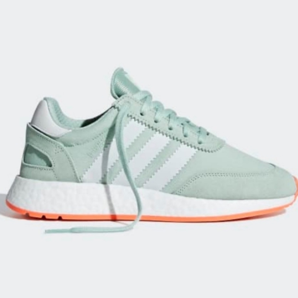 Adidas |-5923 Womens 7.5 Ash Green Running sneaker shoes